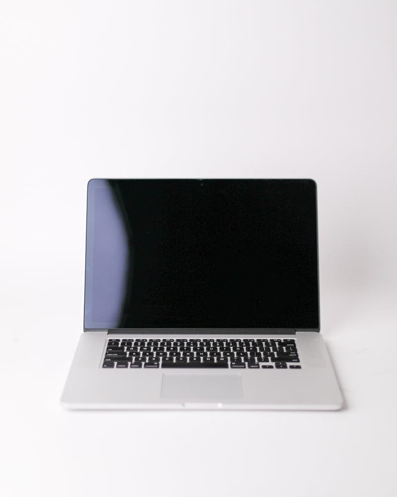 Used - Macbook Pro 15in Retina 2012 (2.3ghz i7, 8gb ram, 250gb ssd)