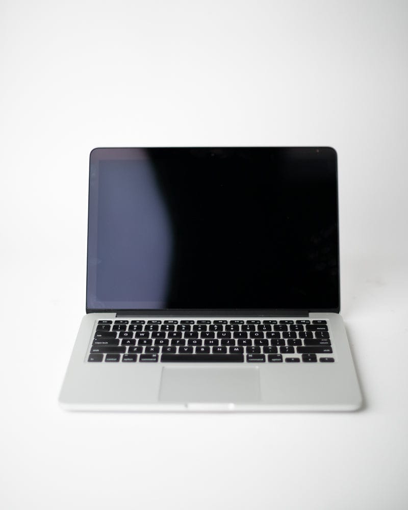 Used - Macbook Pro 13in 2014 (2.6ghz dc i5, 8gb ram, 120gb SSD)